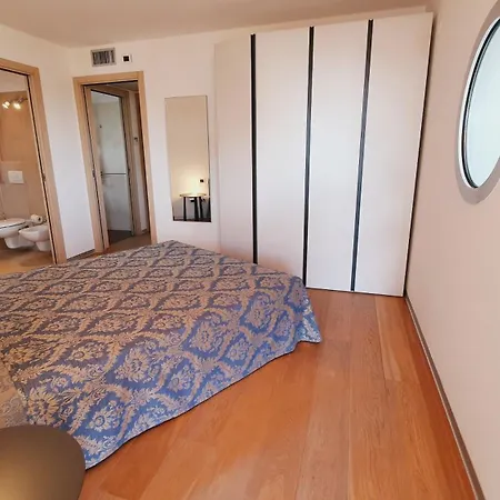 Torre Argonavis Apartment *